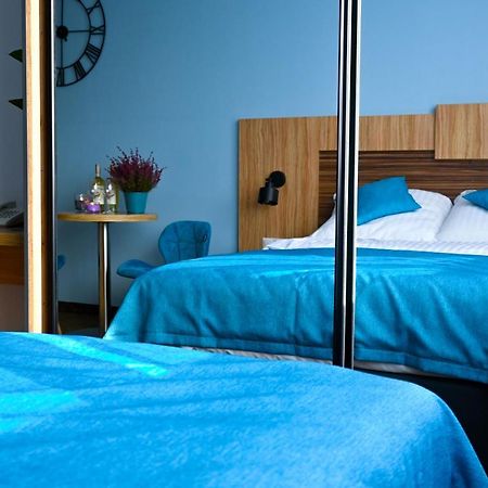 Aparthotel Legnica - Apartamenty Z Aneksem Kuchennym Exteriör bild