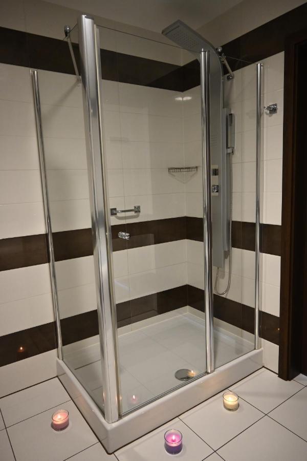 Aparthotel Legnica - Apartamenty Z Aneksem Kuchennym Exteriör bild